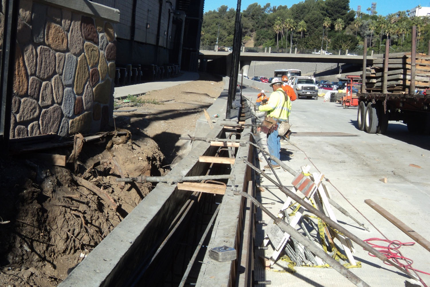 Universal Studios Boulevard Improvements at US 101